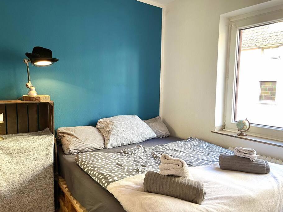- Chilliges Zimmer In Dusseldorf Mit Balkon & Kuche; Big Tv And Bed - Exterior foto